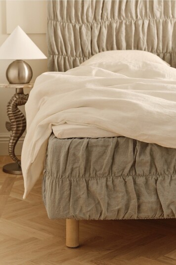 Ellos Home Sengetrekk Candice Elastic 40 cm i lin Beige