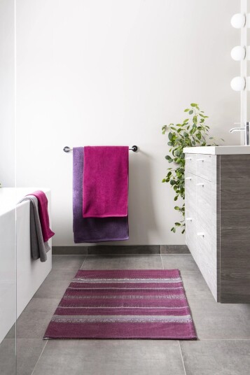 Turiform Storm matte 70x120 Multi vinrød Turiform Storm matte 70x120 Multi vinrød