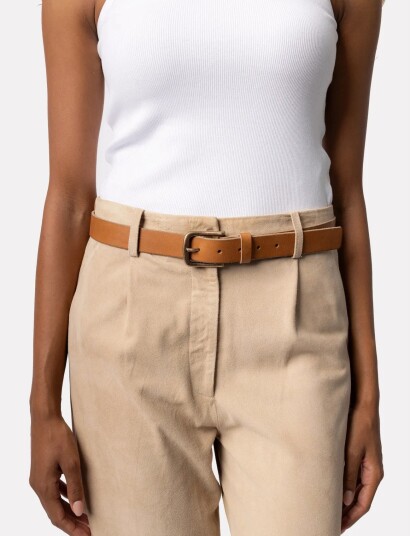 RE:DESIGNED EST 2003 Jeanne Wide Brown 110 RE:DESIGNED EST 2003 Jeanne Wide Brown 110