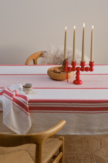Jotex Duk rød/naturhvit KLAUS 216853501250 Jotex Duk rød/naturhvit KLAUS 216853501250