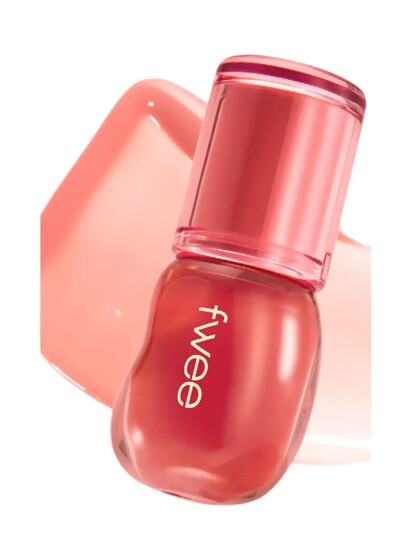 FWEE 3D Voluming Gloss 30% - Pink - 5.3 G FWEE 3D Voluming Gloss 30% - Pink - 5.3 G