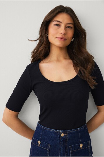 Ellos Collection Ribbet topp Svart