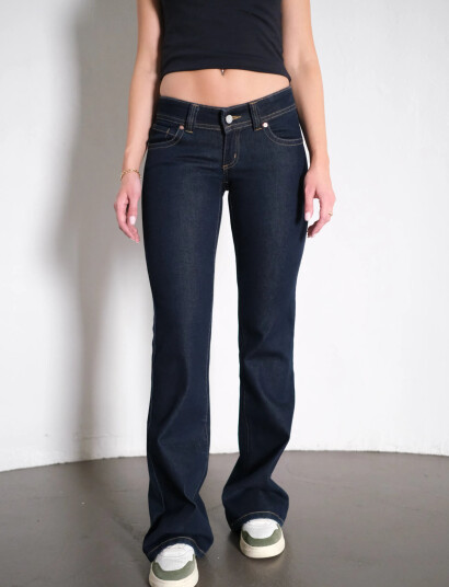 ABRAND 00 Super Low Kick Tall Richie Rinse Denim   Navy   28