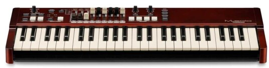 Hammond M solo "mini" Hammond med 49 tangenter. Den minste og letteste ekte Hammond noensinne! Burgunder Vinrød