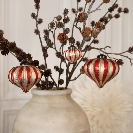 Chic Antique Julekuler Cherry 3stk