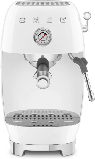 Smeg ECF03 Halvautomatisk Espressomaskin med Cold Brew, Hvit Smeg ECF03 Halvautomatisk Espressomaskin med Cold Brew, Hvit