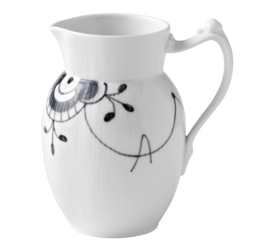 Royal Copenhagen Sort Mega Riflet mugge 90cl Royal Copenhagen Sort Mega Riflet mugge 90cl