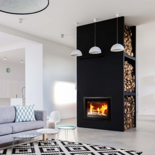 M-Design Interra 60 svart gasspeis med et glass - rett vegg