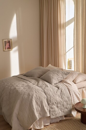 Ellos Home Sengeteppe Elly Quilted i resirkulert halvlinne Beige