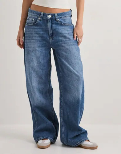 Nelly Blå Baggy Jeans