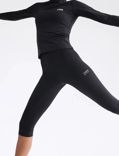 7 DAYS Active Signature Capri Tights - Black - XS