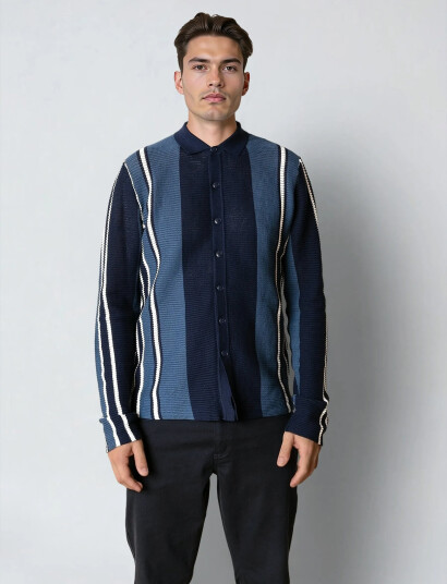 Clean Cut Copenhagen Buckley Cardigan - Navy - L