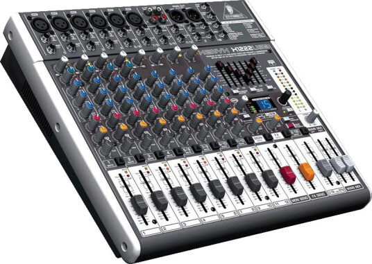 Behringer Xenyx X1222 USB Case Bundle Behringer Xenyx X1222 USB Case Bundle