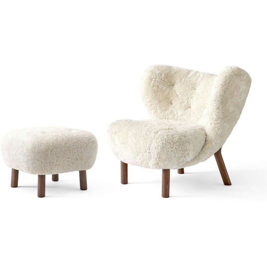 &tradition Petra + Puff Chair Saueskinn m/Valnøtt &tradition Petra + Puff Chair Saueskinn m/Valnøtt