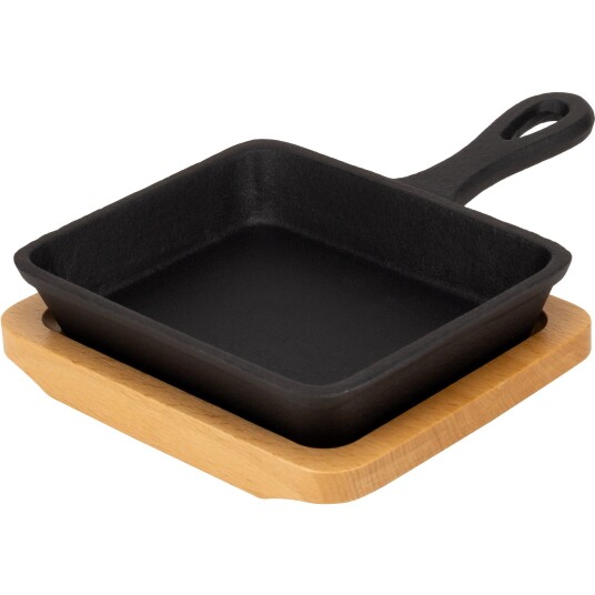 Essentials Serveringspanne i støpejern 12 cm, bordskåner i tre Essentials Serveringspanne i støpejern 12 cm, bordskåner i tre