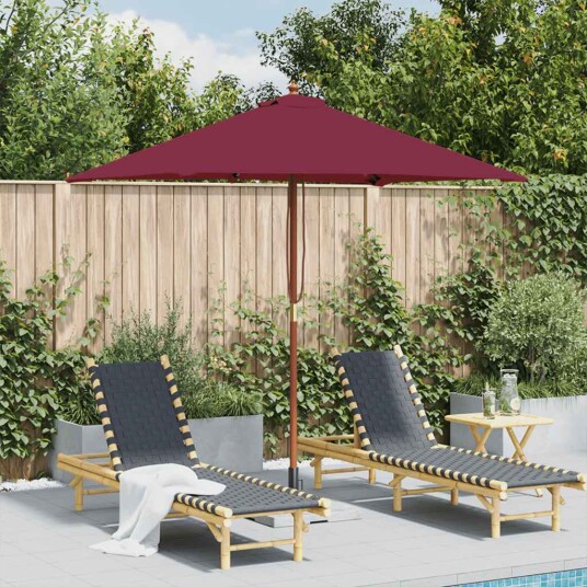 vidaXL Parasoll med trestang 150x200 cm vinrød