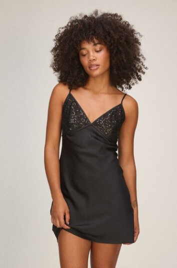 Hunkemöller Jada Slipdress i Svart for Damer Hunkemöller Jada Slipdress i Svart for Damer