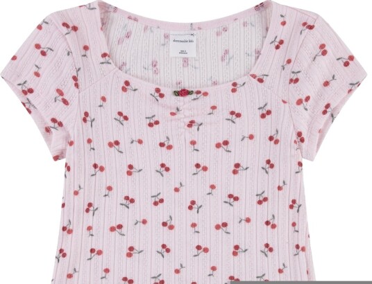 Abercrombie & Fitch Genser Rosett Pointelle Cherry Klynge Abercrombie & Fitch 11 12 år (146 152) Genser Hvit Rosa Abercrombie & Fitch Genser Rosett Pointelle Cherry Klynge Abercrombie & Fitch 11 12 år (146 152) Genser Hvit Rosa