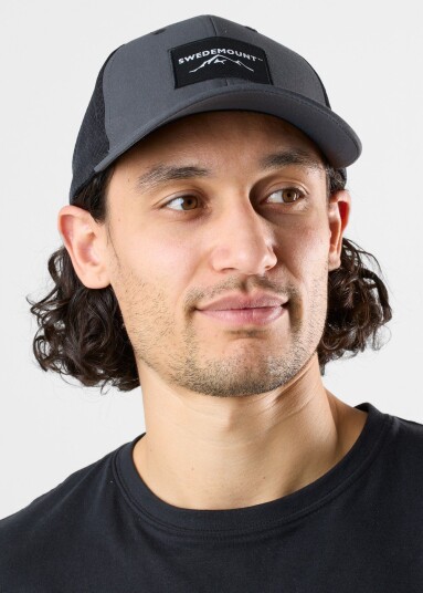 Swedemount Lofoten Trucker Cap Ii Charcoal/Black Onesize Capser Swedemount Lofoten Trucker Cap Ii Charcoal/Black Onesize Capser