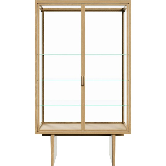 Gubi Private vitrineskap glass, lysbeiset eik Gubi Private vitrineskap glass, lysbeiset eik