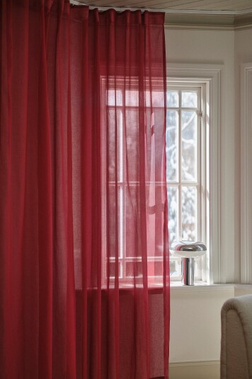 Jotex Voilegardin 1lengde Ekstra Bred Rød CORINNE 219488404300