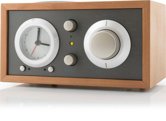 Tivoli Audio Model Three BT - AM/FM - Brun Tivoli Audio Model Three BT - AM/FM - Brun