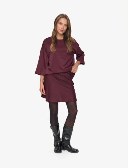 Moves Lebry Skirt 4519 Burgundy 40 Moves Lebry Skirt 4519 Burgundy 40