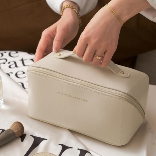 Sminkeveske / Toalettmappe Veske for Sminke Makeup Bag Sminkeveske / Toalettmappe Veske for Sminke Makeup Bag
