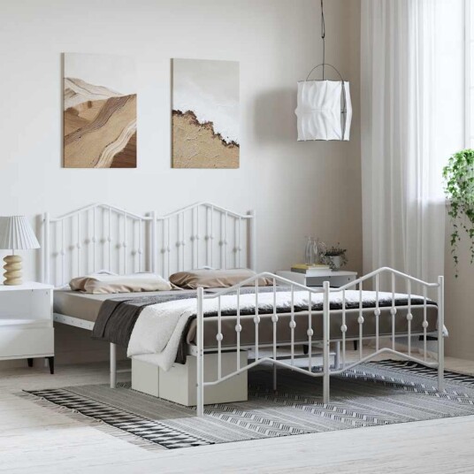 vidaXL Sengeramme i metall med hode- og fotgavl hvit 135x190 cm 8721012211643