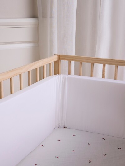 Alice & Fox Meja Sengekant 350 Cm White