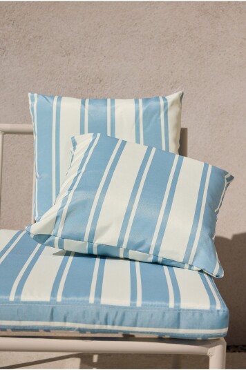 Jotex Putesett Lenestol Dueblå stripe MENTON 2234439060 Jotex Putesett Lenestol Dueblå stripe MENTON 2234439060