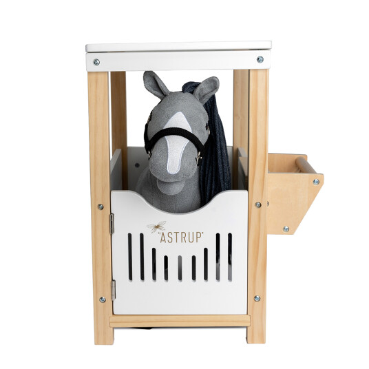 by Astrup Hestestall for Liten Hest by Astrup Hestestall for Liten Hest