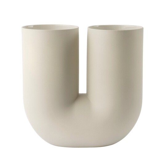 Muuto Kink Vase H36 Sand Lampemesteren Muuto Kink Vase H36 Sand Lampemesteren