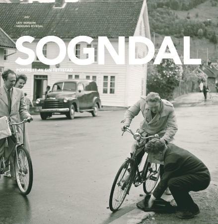 Sogndal Av Henning Rivedal