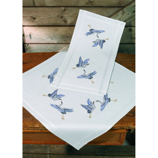 Løper, Trane Påtegnet broderi, 63-0731 Løper, Trane Påtegnet broderi, 63-0731