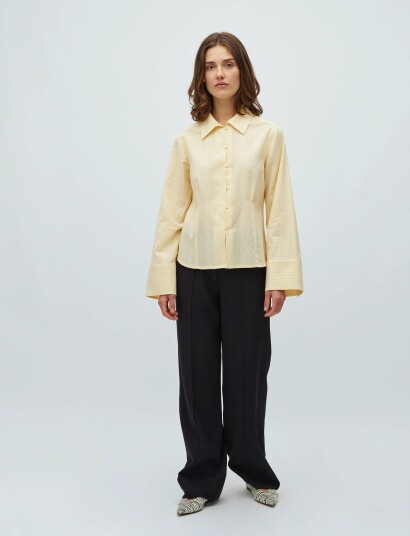 mbyM Aulori M Yellow M mbyM Aulori M Yellow M