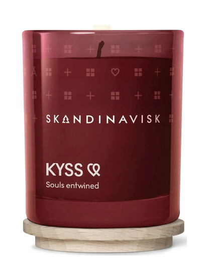 Skandinavisk Kyss Scented Candle 65G - Burgundy - 65 G Skandinavisk Kyss Scented Candle 65G - Burgundy - 65 G