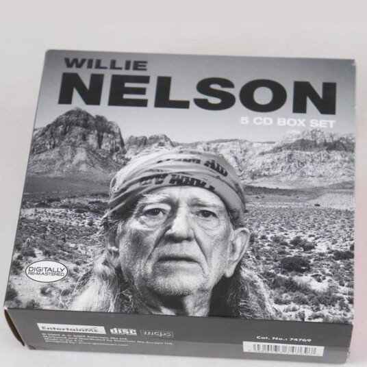 Willie Nelson   Crazy/ The Last Letter/ Face of a Fighter/ To All The Girls I`ve Loved Before/ Always On My Mind 5CD