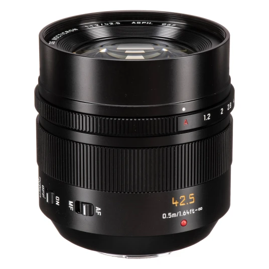 Panasonic Leica 42.5mm f/1.2 Nocticron ASPH Portrettobjektiv for Micro Four Thirds Panasonic Leica 42.5mm f/1.2 Nocticron ASPH Portrettobjektiv for Micro Four Thirds