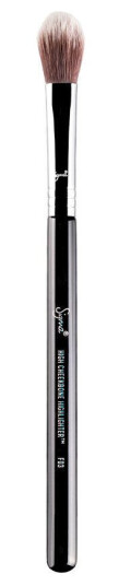 Sigma F03 High Cheekbone Highlighter™ Brush