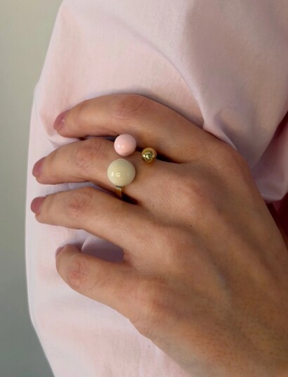Bud to rose Brea Enamel Ring Lt.pink/Gold Multi/patterned Bud to rose Brea Enamel Ring Lt.pink/Gold Multi/patterned