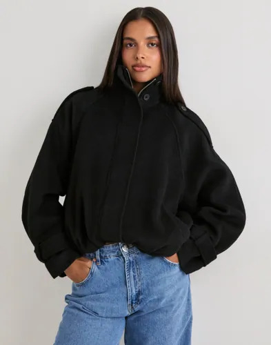 Nelly Svart High Collar Wool Bomber