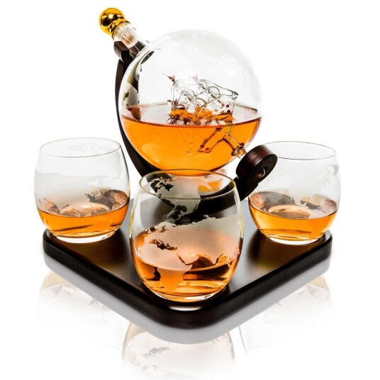 Whiskeykaraffel Globe 85 cl med 4 glass og treplate