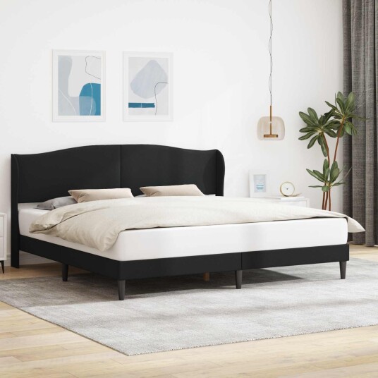Sengestamme med hodegjerde Svart 180 x 200 cm Kunstlær Sengestamme med hodegjerde Svart 180 x 200 cm Kunstlær