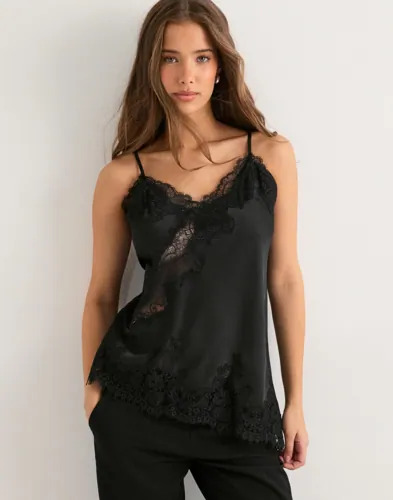 Neo Noir Viole Lace Top
