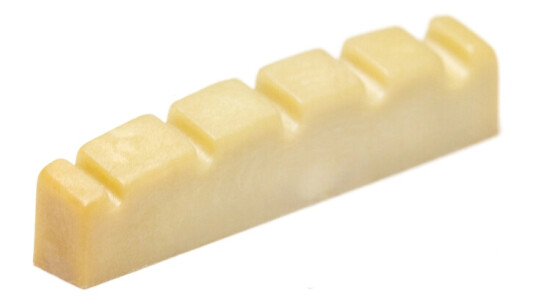 Graph Tech Tusq Pq-1412-00 - Bass Nut Flat, Slotted, 5-String, 1/4" Width Graph Tech Tusq Pq-1412-00 - Bass Nut Flat, Slotted, 5-String, 1/4" Width