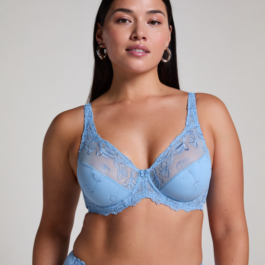 Hunkemöller Diva BH med spiler lyseblå 70C Hunkemöller Diva BH med spiler lyseblå 70C