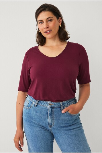 Ellos Plus collection Soft topp med v hals Rød