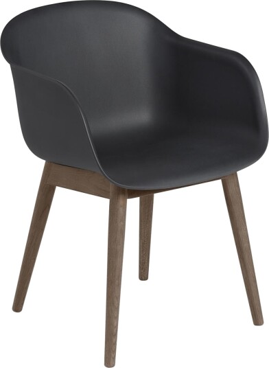 Muuto Fiber Spisestol med Armlener og Base Brun