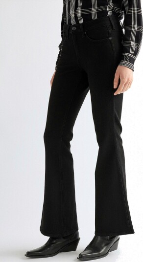 Wrangler Jeans Montana Retro Black Svart